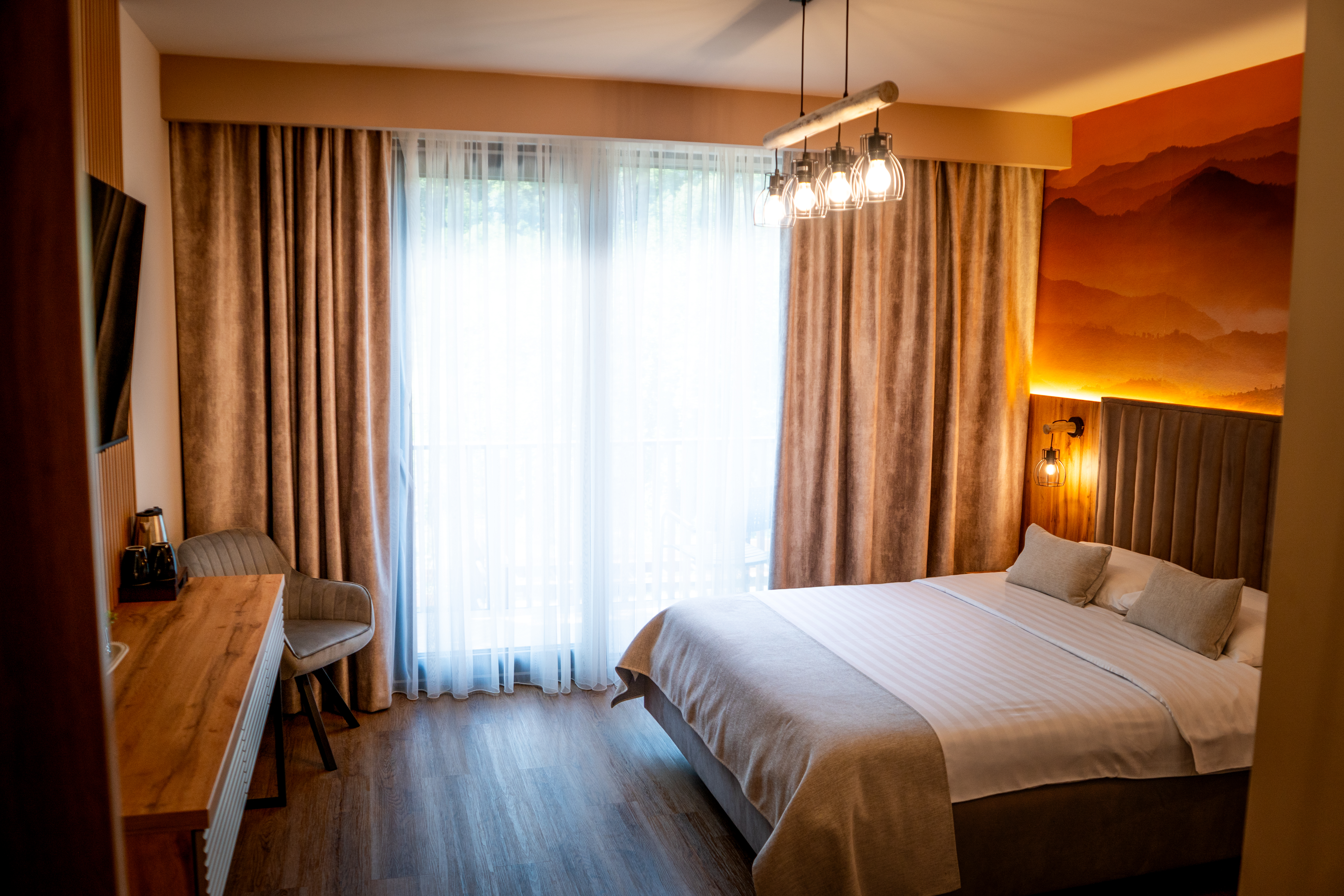 Cazare Ecvestria Chalet — camere Deluxe la fermă în Ocnele Mari