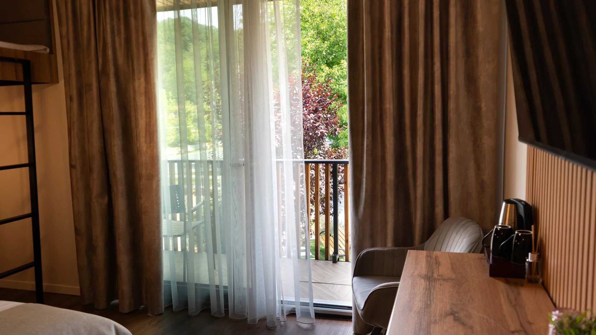 Cameră de Familie Deluxe — cazare Vâlcea, Ecvestria Chalet